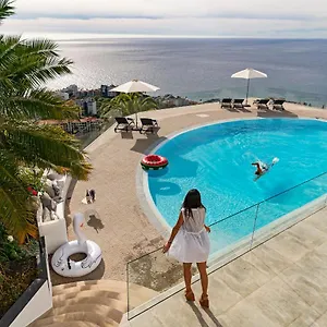 https://sky-villa-by-travel-to-madeira.madeira-islandshotels.com